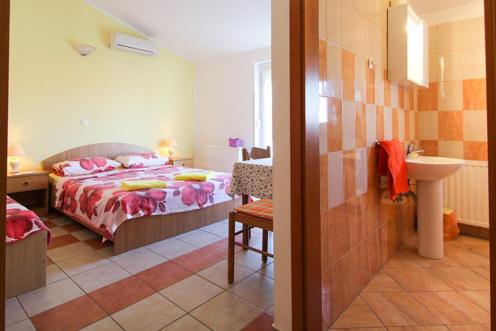 Apartments Miani Novigrad Istria Buitenkant foto